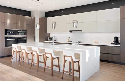 Fairfax District Casa | The Artezen Villa by Stay Awhile Villas