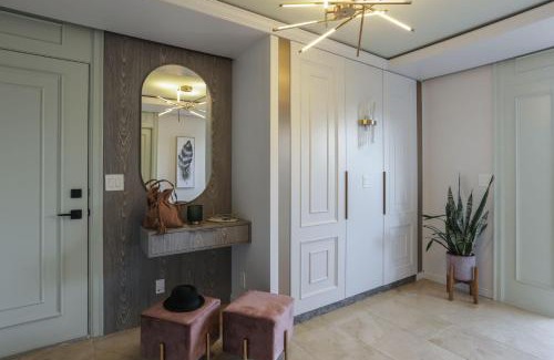 Central Okanagan Apartamento | The Artisan - Boutique retreat with lake view.