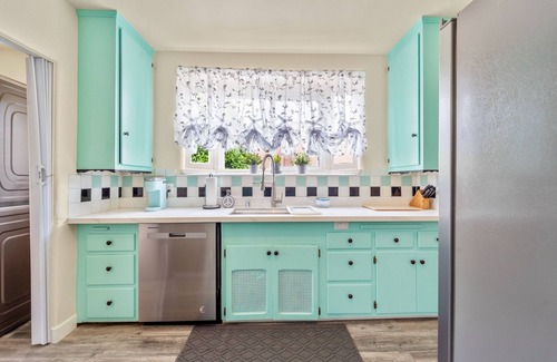 Los Angeles Casa | The Artist's House- A two-bedroom, newly remodeled Spanish Stucco in Inglewood
