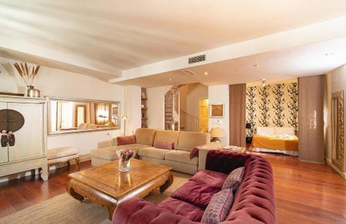 Doctor Barraquer-Grupo Renfe-Policlinico Apartamento | The Artist's House with Private Pool by SHS