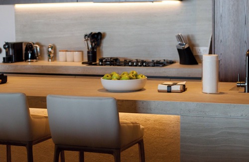 Bantry Bay Apartamento | The Atlantic Crown - 4BR Penthouse with Pool & Ocean View