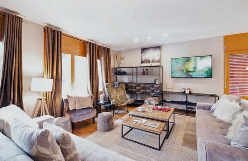 Chermignon Apartamento | The B Side - Palm Springs by Mrs Miggins