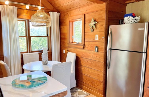 Ocracoke Casa | The Back House: Quaint two bedroom Ocracoke Island cottage