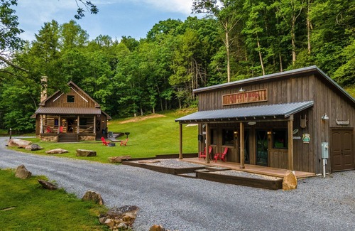 Goldbond Cabina | The Baitshop at Four Fillies Lodge