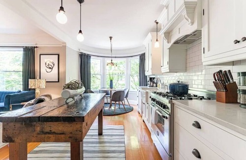 Nob Hill Apartamento | The Baldwin: Luxury Penthouse- Steps from 23rd!