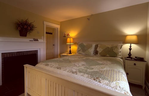 Meredith Casa | The Ballard House Inn