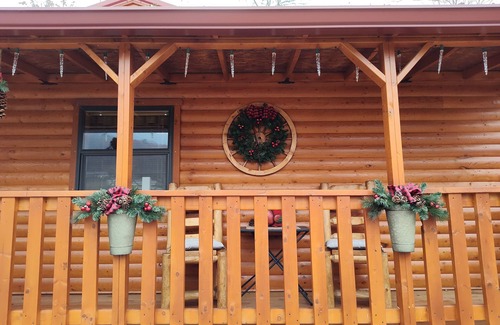 Del Rio Cabina | The Banty Rooster - A Couples Getaway in the Mountains of East Tennessee
