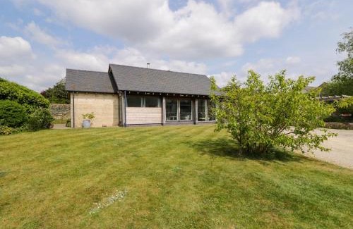 Colerne Casa | The Barn at Daubeneys