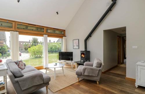 Colerne Casa | The Barn at Daubeneys