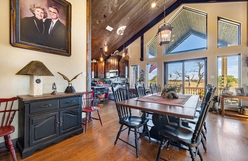 Mobeetie Casa | The Barn at Quail Creek Ranch - 2 Bedroom Peaceful Ranch Retreat