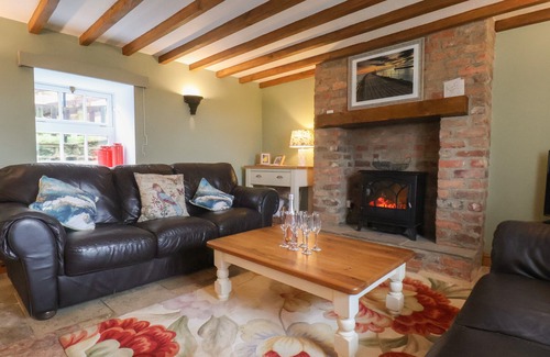 Easington Cabaña | THE BARN, family friendly, with a garden in Staithes