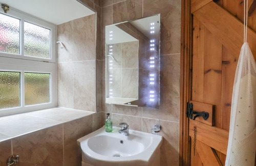 Easington Cabaña | THE BARN, family friendly, with a garden in Staithes