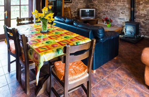Fethard on Sea Casa | THE BARN, pet friendly in Fethard-On-Sea, County Wexford