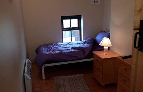 Fethard on Sea Casa | THE BARN, pet friendly in Fethard-On-Sea, County Wexford
