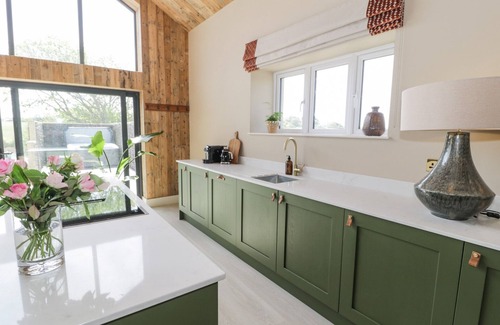 Llanfechell Casa | THE BARN, romantic, luxury holiday cottage in Llanfechell