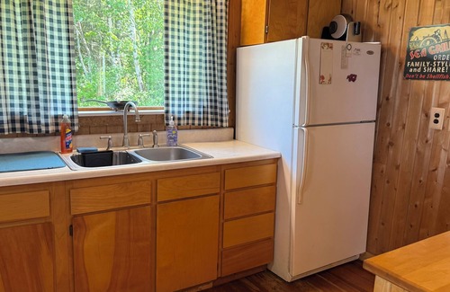 Brooklin Cabina | The Barnacle on Flye Point