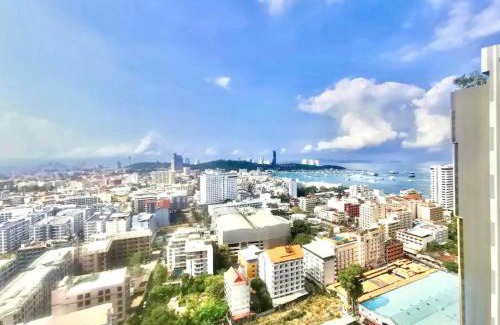 Pattaya Bay Apartamento | The Base Central PATTAYA Long Balcony King-Bed with Infinity Pool & Free Netflix