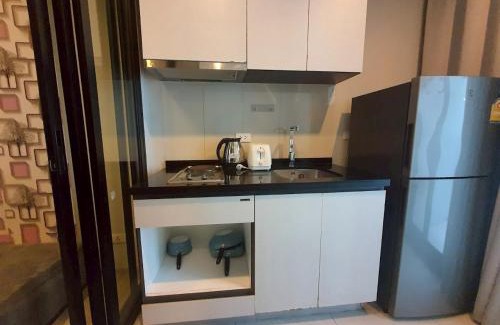 Pattaya Bay Apartamento | The base condo Pattaya city center