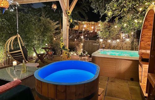 Hanham Casa | The Base Vegan Retreat Animal Sanctuary