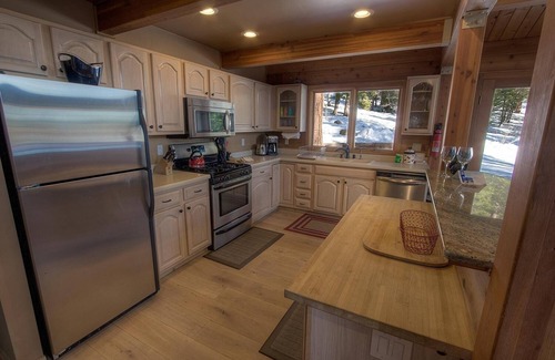 Kings Beach Casa | The Bass Chalet 3 Bedroom Home by RedAwning