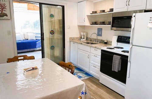 North Eastham Cabaña | 🐚The Bay Cottage on Thumpertown Beach