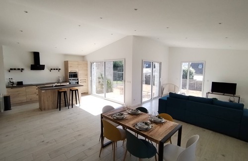 Morieux Casa | The Bay Stopover