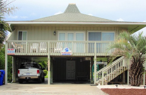 Long Beach Casa | "The Beach Bucket" Hermosa casa de playa ubicada en Oak Island, NC