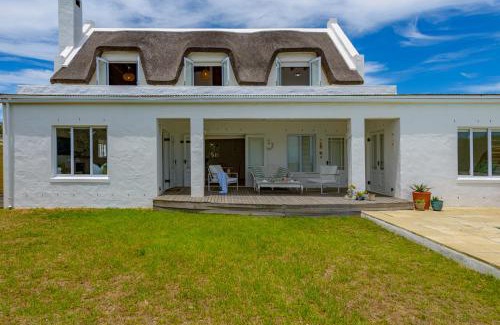 Kommetjie Casa | The Beach Cottage