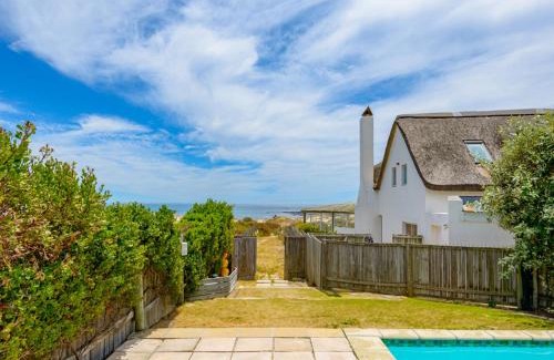 Kommetjie Casa | The Beach Cottage