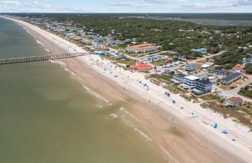 Yaupon Beach Apartamento | The Beach House at Oak Island by Carolina Resorts