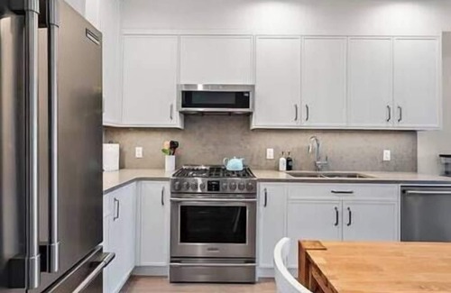 Black Creek Apartamento | The Beach House at Saratoga: Oceanfront Escape