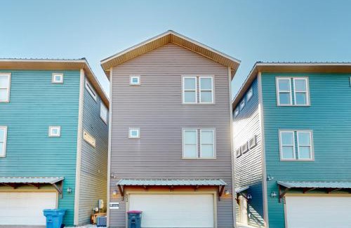 Crescent Beach Casa | The Beach Walk