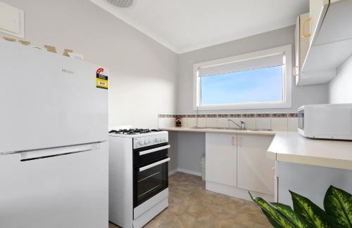 Lakes Entrance Casa | The Beaches on Lakes Cottage