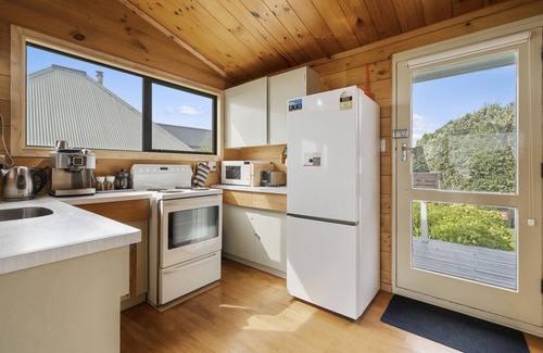 Te Horo Beach Casa | The Beachsider - Te Horo Beach Holiday Home