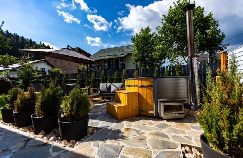 Busteni Chalet De Esquí | The Bear Chalet with Private Hot Tub