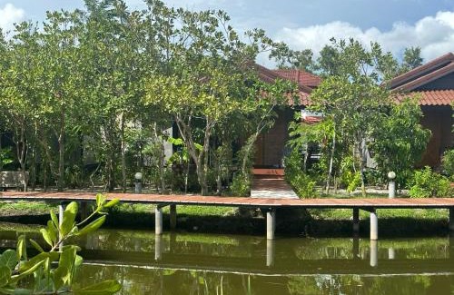 Chalong Chalet De Esquí | The Beatles Lagoon