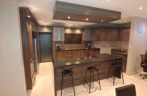 Cape Town Casa | La Casa Zenith (ZH) Welgelegen