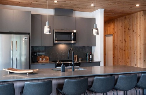 Revelstoke Condominio | The Begbie Penthouse in Mackenzie Village