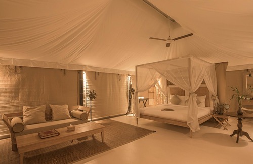 Angkor Thum Otro | The Beige