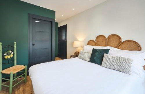 Redcar Hotel | The Believe Boutique (Believe Bar & Bedrooms)