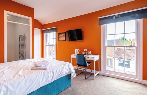 Burgh le Marsh Hotel | The Bell Hotel