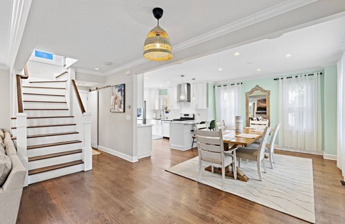 Elizabeth Casa | The Bennett I Flagship Oasis