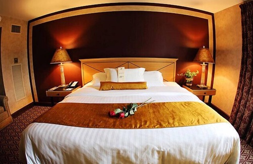 Aurora Hotel | The Bertram Inn & Conf Ctr Trademark Collection by Wyndham