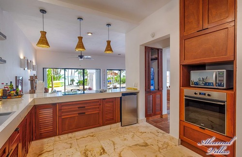 Akumal Villa | Los Primos es la mejor villa frente al mar con piscina, en una comunidad cerrada segura.