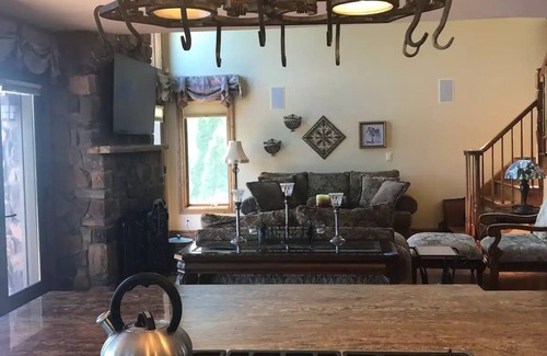 Greenwood Lake Casa | The Best Lake House