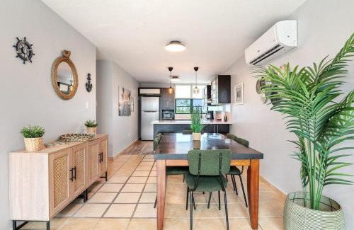 Mediania Alta Apartamento | The Best PentHouse In Aquatika Pool Front