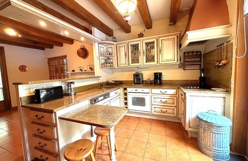 Saint-Cyprien Casa | The best place to holiday in all together in the Dordogne Golden Triangle