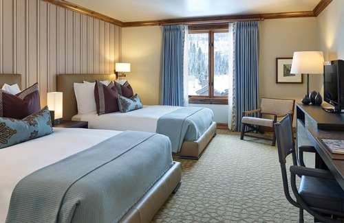 Vail Complejo | THE BEST PRICE 2BR - 2BA Residence at THE SEBASTIAN in DT Vail Village