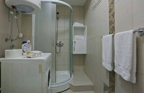 Nis Apartamento | The best private apartment! Modern, clean. On great location! There is a garage