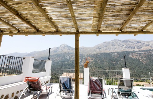 Jimera de Libar Casa | La mejor terraza de la Serranía de Ronda, Piscina Esmeralda: Casa Martijín